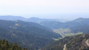 Dieses Bild zeigt eine Webcam-Aufnahme vom Achertal, aufgenommen am Samstag, den 11.04.2026 um 15:50 Uhr. Die Temperatur betrug 17.6°C.