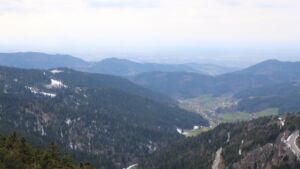 Dieses Bild zeigt eine Webcam-Aufnahme vom Achertal, aufgenommen am Freitag, den 03.04.2026 um 16:00 Uhr. Die Temperatur betrug 6.4°C.