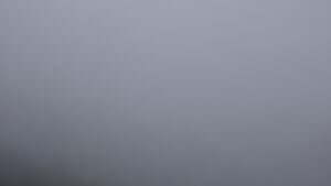 Dieses Bild zeigt eine Webcam-Aufnahme vom Achertal, aufgenommen am Samstag, den 29.11.2025 um 13:20 Uhr. Die Temperatur betrug 4.9°C.