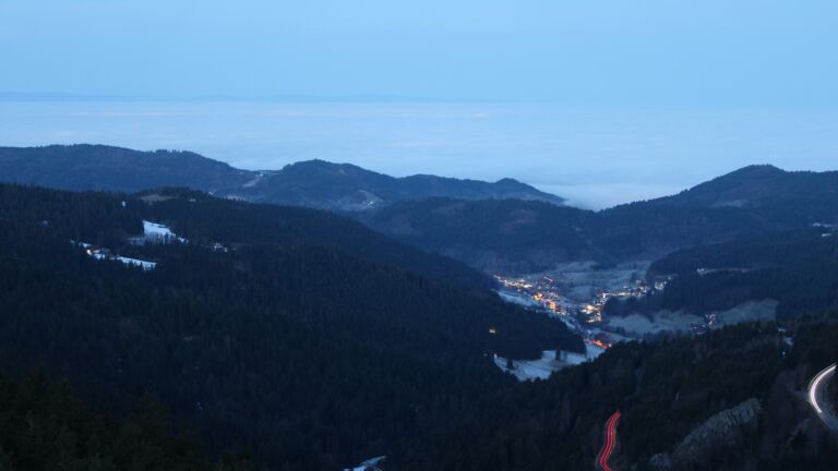 Dieses Bild zeigt eine Webcam-Aufnahme vom Achertal, aufgenommen am Mittwoch, den 21.01.2026 um 07:30 Uhr. Die Temperatur betrug 4.8°C.