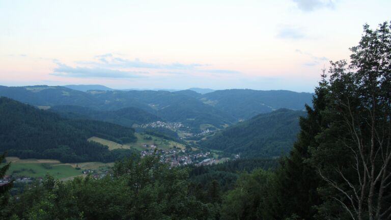 Dieses Bild zeigt eine Webcam-Aufnahme vom Achertal, aufgenommen am Freitag, den 03.07.2026 um 05:40 Uhr. Die Temperatur betrug 14.3°C.