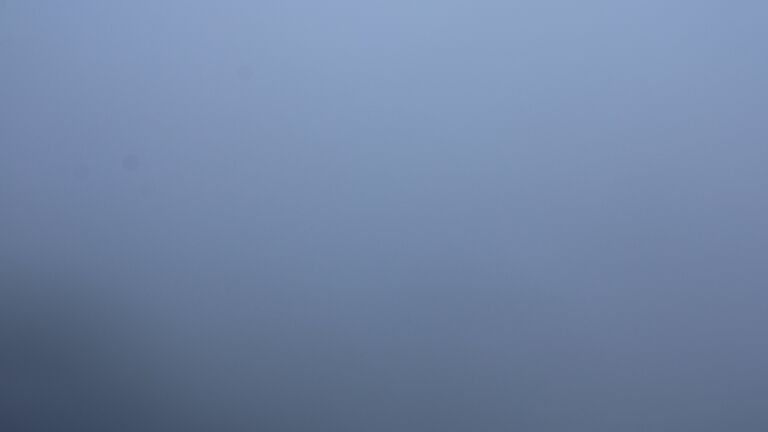 Dieses Bild zeigt eine Webcam-Aufnahme vom Achertal, aufgenommen am Sonntag, den 26.10.2025 um 15:20 Uhr. Die Temperatur betrug 1.2°C.