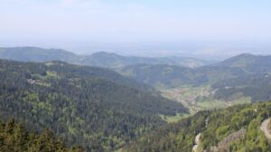 Dieses Bild zeigt eine Webcam-Aufnahme vom Achertal, aufgenommen am Mittwoch, den 29.04.2026 um 12:30 Uhr. Die Temperatur betrug 12.5°C.