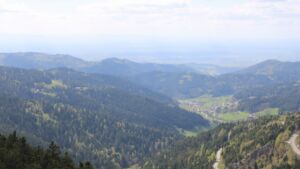 Dieses Bild zeigt eine Webcam-Aufnahme vom Achertal, aufgenommen am Sonntag, den 19.04.2026 um 15:40 Uhr. Die Temperatur betrug 9.1°C.