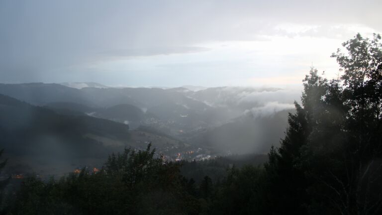 Dieses Bild zeigt eine Webcam-Aufnahme vom Achertal, aufgenommen am Freitag, den 21.08.2026 um 20:50 Uhr. Die Temperatur betrug 11.4°C.