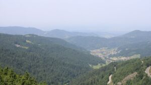 Dieses Bild zeigt eine Webcam-Aufnahme vom Achertal, aufgenommen am Samstag, den 14.06.2025 um 11:50 Uhr. Die Temperatur betrug 24.3°C.