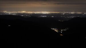 Dieses Bild zeigt eine Webcam-Aufnahme vom Achertal, aufgenommen am Donnerstag, den 16.04.2026 um 04:40 Uhr. Die Temperatur betrug 6.8°C.