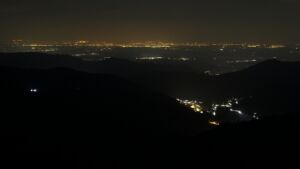 Dieses Bild zeigt eine Webcam-Aufnahme vom Achertal, aufgenommen am Mittwoch, den 18.03.2026 um 23:00 Uhr. Die Temperatur betrug 3.1°C.