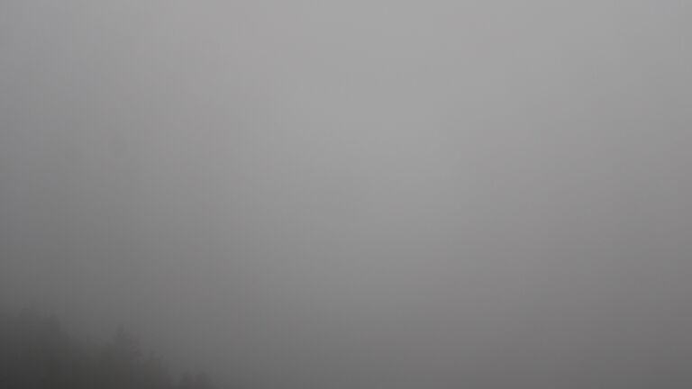 Dieses Bild zeigt eine Webcam-Aufnahme vom Achertal, aufgenommen am Dienstag, den 23.09.2025 um 19:00 Uhr. Die Temperatur betrug 6.1°C.