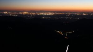 Dieses Bild zeigt eine Webcam-Aufnahme vom Achertal, aufgenommen am Freitag, den 24.04.2026 um 21:40 Uhr. Die Temperatur betrug 11.3°C.