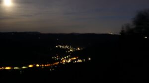 Dieses Bild zeigt eine Webcam-Aufnahme vom Achertal, aufgenommen am Freitag, den 24.07.2026 um 22:40 Uhr. Die Temperatur betrug 20.1°C.