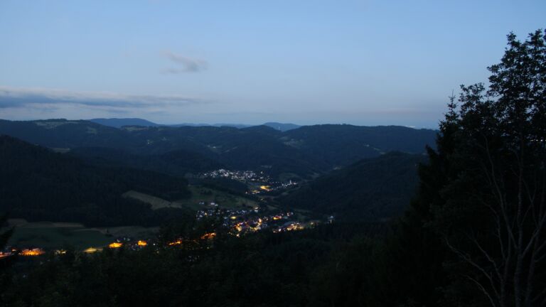 Dieses Bild zeigt eine Webcam-Aufnahme vom Achertal, aufgenommen am Freitag, den 03.07.2026 um 04:30 Uhr. Die Temperatur betrug 14.9°C.