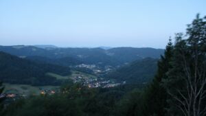Dieses Bild zeigt eine Webcam-Aufnahme vom Achertal, aufgenommen am Mittwoch, den 29.07.2026 um 05:20 Uhr. Die Temperatur betrug 23.2°C.