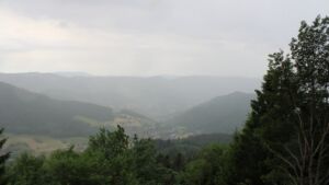 Dieses Bild zeigt eine Webcam-Aufnahme vom Achertal, aufgenommen am Sonntag, den 31.05.2026 um 14:30 Uhr. Die Temperatur betrug 21.6°C.