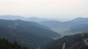 Dieses Bild zeigt eine Webcam-Aufnahme vom Achertal, aufgenommen am Samstag, den 21.03.2026 um 16:30 Uhr. Die Temperatur betrug 6.1°C.