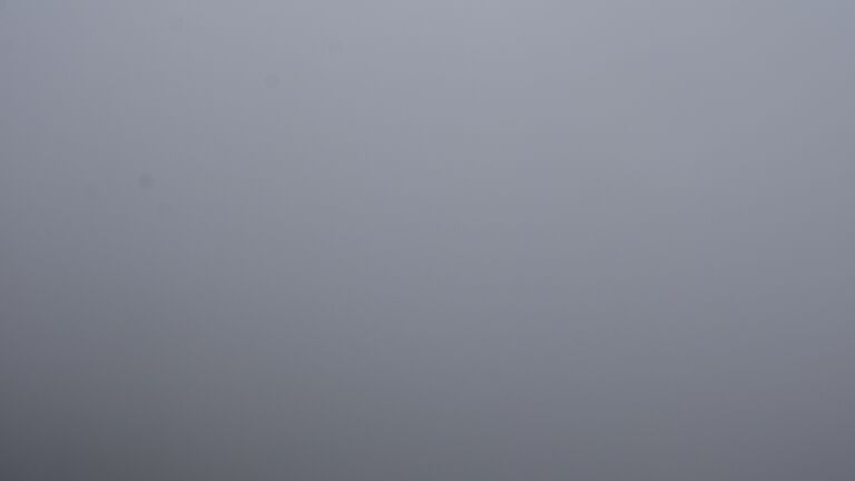 Dieses Bild zeigt eine Webcam-Aufnahme vom Achertal, aufgenommen am Freitag, den 10.04.2026 um 12:10 Uhr. Die Temperatur betrug 5.4°C.