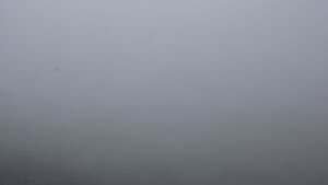 Dieses Bild zeigt eine Webcam-Aufnahme vom Achertal, aufgenommen am Freitag, den 28.11.2025 um 11:50 Uhr. Die Temperatur betrug 2.7°C.