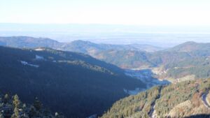 Dieses Bild zeigt eine Webcam-Aufnahme vom Achertal, aufgenommen am Dienstag, den 18.11.2025 um 09:40 Uhr. Die Temperatur betrug -0.1°C.