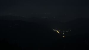 Dieses Bild zeigt eine Webcam-Aufnahme vom Achertal, aufgenommen am Samstag, den 04.04.2026 um 04:30 Uhr. Die Temperatur betrug 3.1°C.