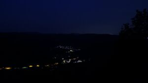 Dieses Bild zeigt eine Webcam-Aufnahme vom Achertal, aufgenommen am Donnerstag, den 23.07.2026 um 04:30 Uhr. Die Temperatur betrug 12.3°C.
