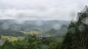 Dieses Bild zeigt eine Webcam-Aufnahme vom Achertal, aufgenommen am Donnerstag, den 04.06.2026 um 17:50 Uhr. Die Temperatur betrug 9.7°C.
