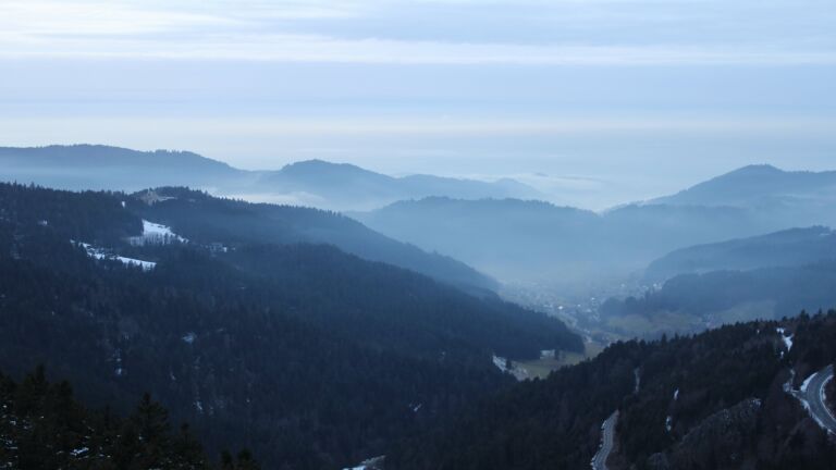 Dieses Bild zeigt eine Webcam-Aufnahme vom Achertal, aufgenommen am Samstag, den 31.01.2026 um 17:20 Uhr. Die Temperatur betrug 4.8°C.