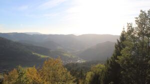 Dieses Bild zeigt eine Webcam-Aufnahme vom Achertal, aufgenommen am Donnerstag, den 29.10.2026 um 15:40 Uhr. Die Temperatur betrug 12.3°C.