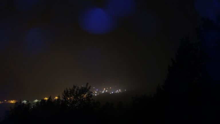Dieses Bild zeigt eine Webcam-Aufnahme vom Achertal, aufgenommen am Mittwoch, den 14.10.2026 um 03:30 Uhr. Die Temperatur betrug 12.6°C.