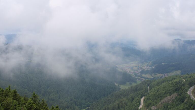 Dieses Bild zeigt eine Webcam-Aufnahme vom Achertal, aufgenommen am Montag, den 02.06.2025 um 11:30 Uhr. Die Temperatur betrug 17.8°C.