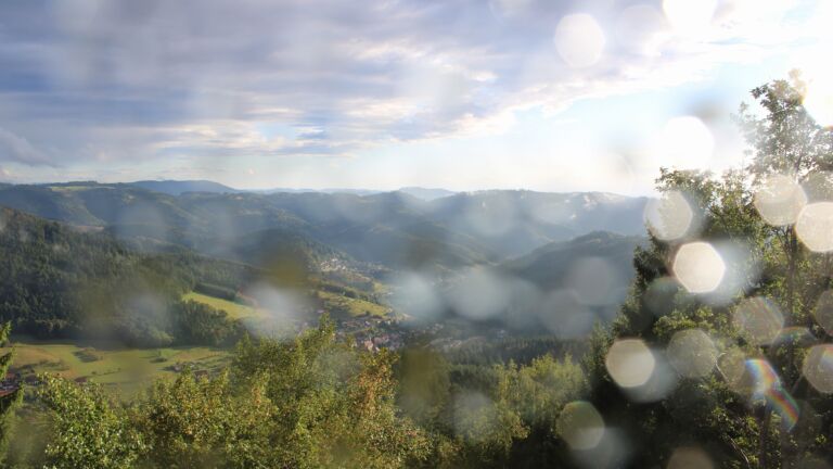 Dieses Bild zeigt eine Webcam-Aufnahme vom Achertal, aufgenommen am Montag, den 31.08.2026 um 18:50 Uhr. Die Temperatur betrug 13.8°C.