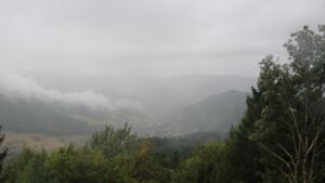 Dieses Bild zeigt eine Webcam-Aufnahme vom Achertal, aufgenommen am Freitag, den 21.08.2026 um 19:00 Uhr. Die Temperatur betrug 13.8°C.