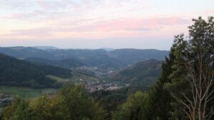 Dieses Bild zeigt eine Webcam-Aufnahme vom Achertal, aufgenommen am Mittwoch, den 30.09.2026 um 07:20 Uhr. Die Temperatur betrug 20.2°C.