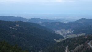 Dieses Bild zeigt eine Webcam-Aufnahme vom Achertal, aufgenommen am Mittwoch, den 10.12.2025 um 07:50 Uhr. Die Temperatur betrug 7.1°C.