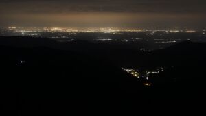 Dieses Bild zeigt eine Webcam-Aufnahme vom Achertal, aufgenommen am Donnerstag, den 16.04.2026 um 02:00 Uhr. Die Temperatur betrug 6.1°C.