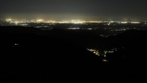 Dieses Bild zeigt eine Webcam-Aufnahme vom Achertal, aufgenommen am Donnerstag, den 09.04.2026 um 02:30 Uhr. Die Temperatur betrug 10.8°C.