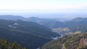 Dieses Bild zeigt eine Webcam-Aufnahme vom Achertal, aufgenommen am Mittwoch, den 19.11.2025 um 14:20 Uhr. Die Temperatur betrug 0.2°C.