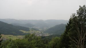 Dieses Bild zeigt eine Webcam-Aufnahme vom Achertal, aufgenommen am Dienstag, den 14.07.2026 um 07:30 Uhr. Die Temperatur betrug 18.1°C.