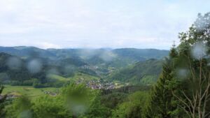 Dieses Bild zeigt eine Webcam-Aufnahme vom Achertal, aufgenommen am Montag, den 18.05.2026 um 09:40 Uhr. Die Temperatur betrug 8.1°C.