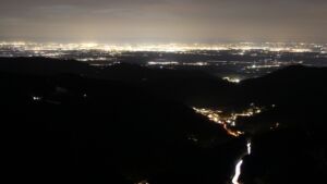 Dieses Bild zeigt eine Webcam-Aufnahme vom Achertal, aufgenommen am Donnerstag, den 15.01.2026 um 18:30 Uhr. Die Temperatur betrug 6.1°C.