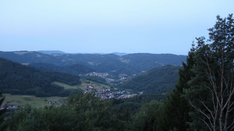 Dieses Bild zeigt eine Webcam-Aufnahme vom Achertal, aufgenommen am Samstag, den 25.07.2026 um 05:40 Uhr. Die Temperatur betrug 19.9°C.