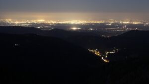 Dieses Bild zeigt eine Webcam-Aufnahme vom Achertal, aufgenommen am Mittwoch, den 08.04.2026 um 05:40 Uhr. Die Temperatur betrug 9.3°C.