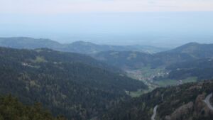 Dieses Bild zeigt eine Webcam-Aufnahme vom Achertal, aufgenommen am Samstag, den 18.04.2026 um 06:40 Uhr. Die Temperatur betrug 12.1°C.