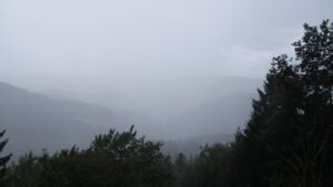 Dieses Bild zeigt eine Webcam-Aufnahme vom Achertal, aufgenommen am Freitag, den 17.07.2026 um 20:50 Uhr. Die Temperatur betrug 16.4°C.