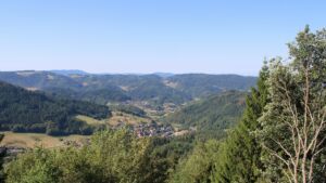 Dieses Bild zeigt eine Webcam-Aufnahme vom Achertal, aufgenommen am Mittwoch, den 12.08.2026 um 10:20 Uhr. Die Temperatur betrug 26.2°C.