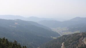 Dieses Bild zeigt eine Webcam-Aufnahme vom Achertal, aufgenommen am Montag, den 09.03.2026 um 14:50 Uhr. Die Temperatur betrug 11.2°C.