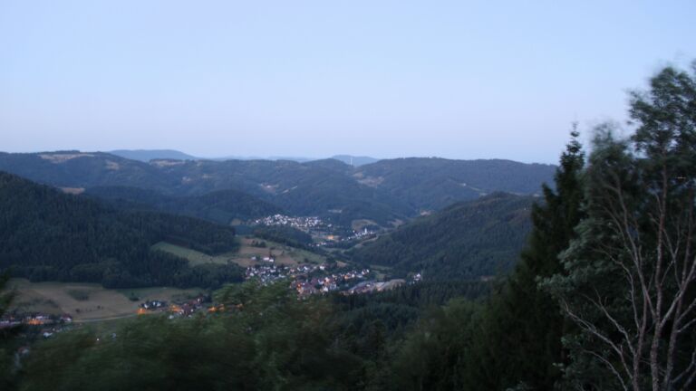 Dieses Bild zeigt eine Webcam-Aufnahme vom Achertal, aufgenommen am Samstag, den 08.08.2026 um 05:40 Uhr. Die Temperatur betrug 17.5°C.