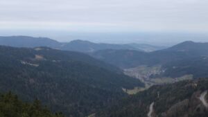 Dieses Bild zeigt eine Webcam-Aufnahme vom Achertal, aufgenommen am Mittwoch, den 10.12.2025 um 16:10 Uhr. Die Temperatur betrug 6.1°C.