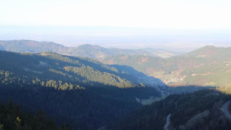 Dieses Bild zeigt eine Webcam-Aufnahme vom Achertal, aufgenommen am Montag, den 02.03.2026 um 08:10 Uhr. Die Temperatur betrug 5.4°C.