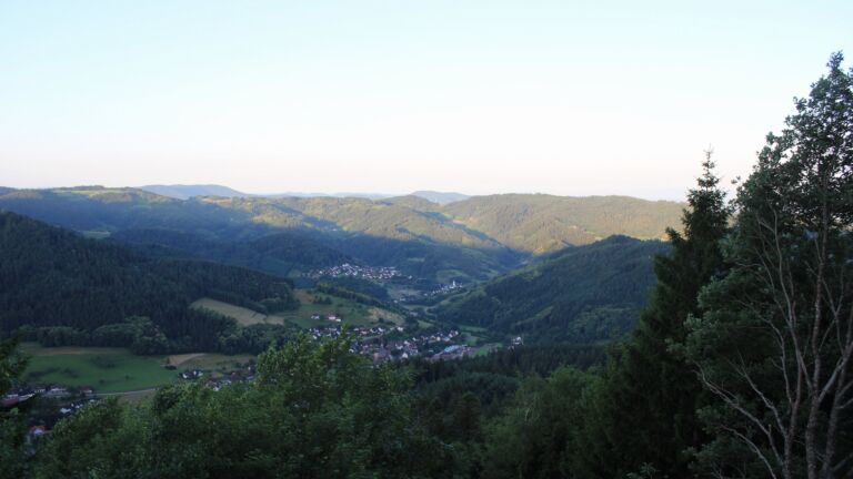 Dieses Bild zeigt eine Webcam-Aufnahme vom Achertal, aufgenommen am Samstag, den 20.06.2026 um 06:10 Uhr. Die Temperatur betrug 23.3°C.