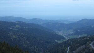 Dieses Bild zeigt eine Webcam-Aufnahme vom Achertal, aufgenommen am Sonntag, den 19.04.2026 um 06:30 Uhr. Die Temperatur betrug 10.2°C.